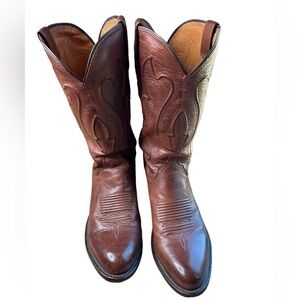 Lucchese American Calf Summer-Style Medium Round Toe Honey Brown 10D